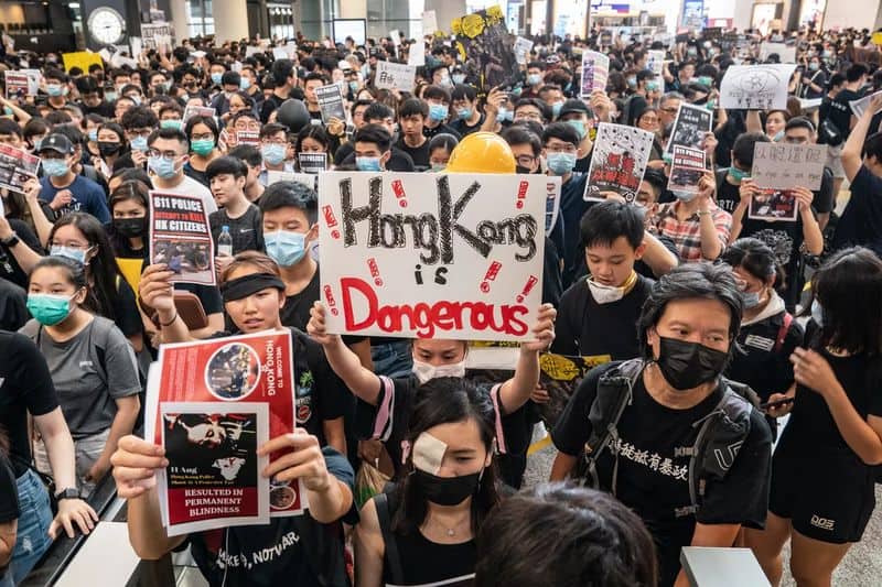 Hongkong, Chile, Lebanon - three protests but one fighting spirit