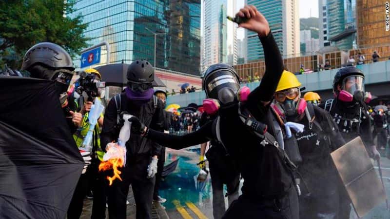 Hongkong, Chile, Lebanon - three protests but one fighting spirit