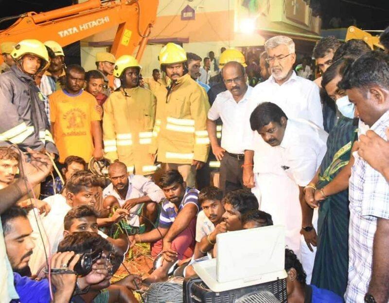 final rescue , NLC  workers involve now to rescue child sujith from bore well