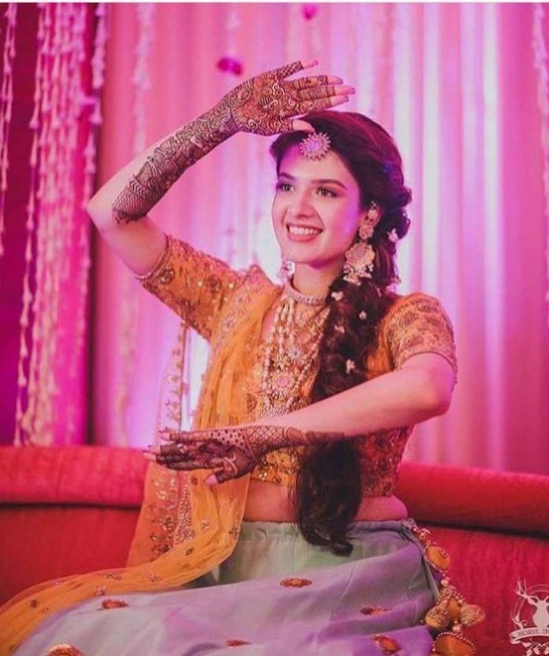 शादी में मेघना बेहद खूबसूरत लग रही थीं उन्हें गहनों का बहुत शौक है। मेघना की चल-अचल संपत्ति 2.44 करोड़ रुपये है। मेघना के पास 3.100 किलो सोना है। मेघना के नाम पर एक रुपये भी कर्ज नहीं है।