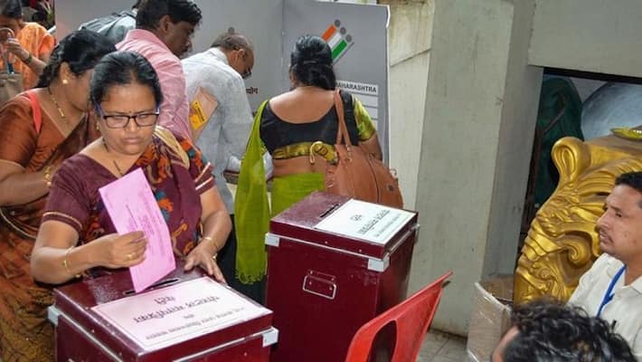 ECI on 65 years old voters cast vote in postal ECI on 65 years old voters cast vote in postal