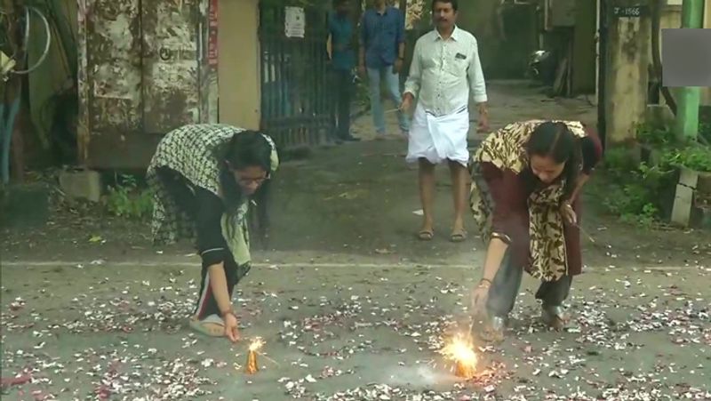 Diwali today, country illuminated with lights, see 10 pictures of adorable decorations