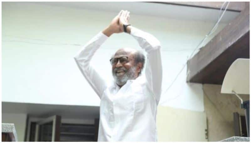 VCK questioned for Rajini's life time achive award