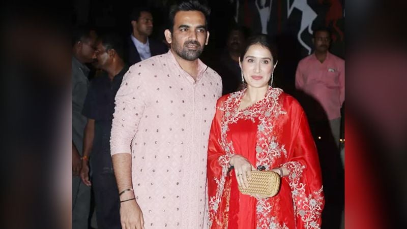 sagarika ghatge and cricketer zaheer khan expecting their first child