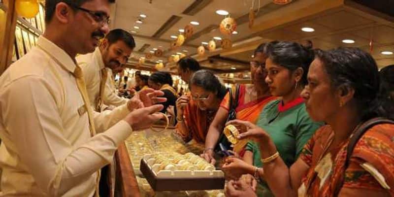 gold prices may hike in the end of the this year