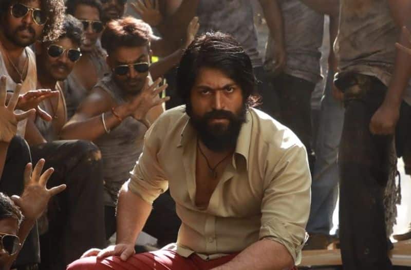 KGF2 first look to Couple romance in temple top 10 news of December 14