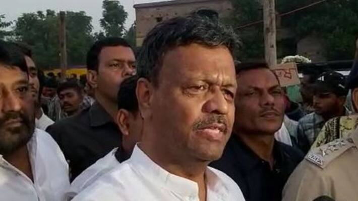 Firhad attacks home minister Amit Shah on Bengali laborer murder in Kashmir Firhad attacks home minister Amit Shah on Bengali laborer murder in Kashmir