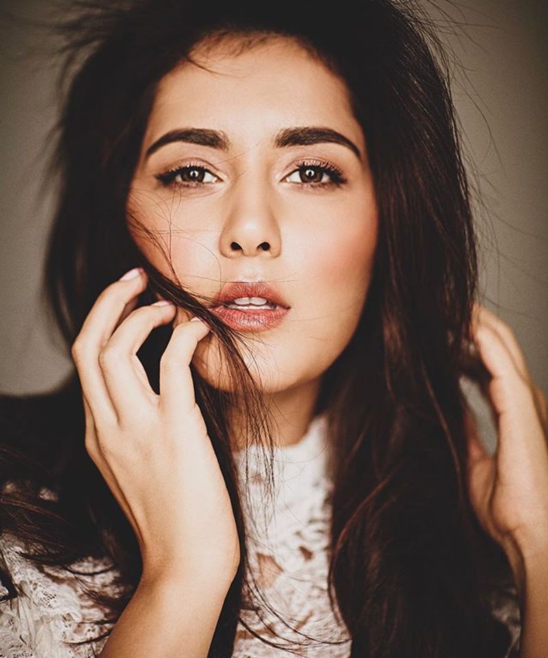 Telugu Actress Rashi Khanna Shares Hot Photos