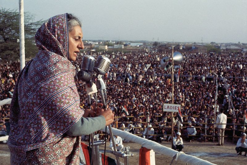 30 bullets hit Indira Gandhi, 80 pints of blood tried to save her, the details of the Assassination that rocked India