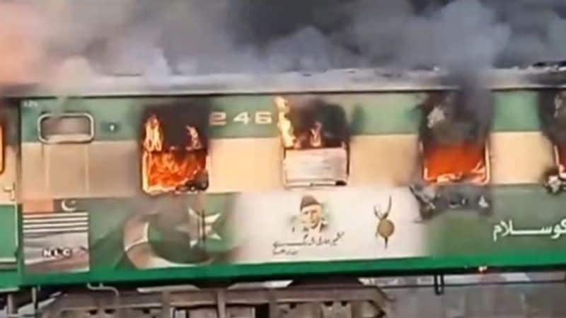 pakistan train accident family was boiling egg in tezgam express 2 gas cylinder blast