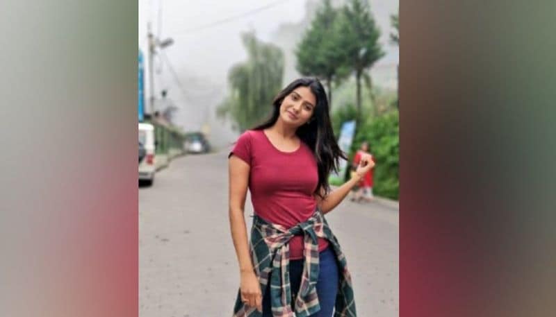 পার্ণো কে সর্বশেষ দেখা হয়েছিল মৈনাক ভৌমিকের 'হ্যাপি পিল' ছবিতে , যা রীতিমত প্রশংসিত হয়েছিল।