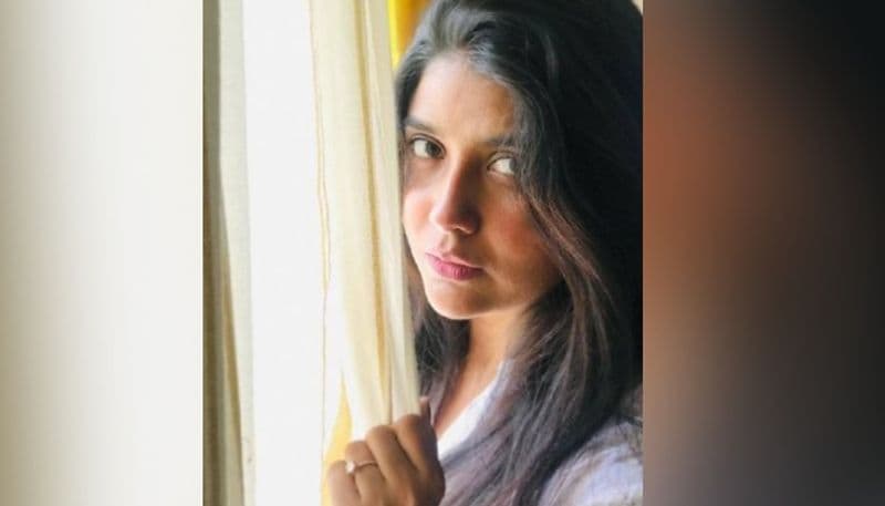 কৌশিক গাঙ্গুলির পরিচালনায়, 'অপুর পাঁচালি' তে পার্ণোর অভিনয় তো আজ লোকে ফিরে ফিরে দেখে।