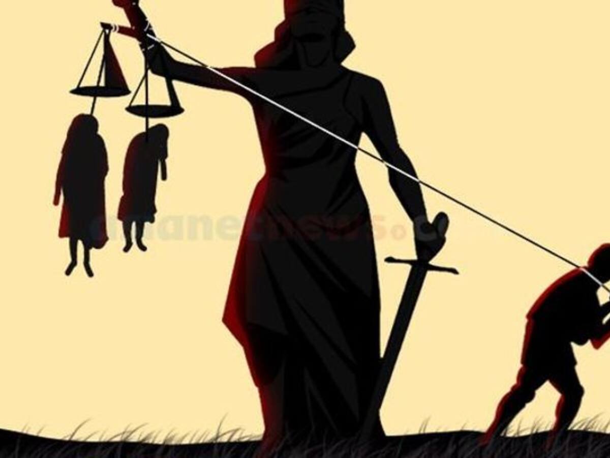 Kerala CM Pinarayi Vijayan removes SPP Latha Jayaraj from Walayar siblings death case Kerala CM Pinarayi Vijayan removes SPP Latha Jayaraj from Walayar siblings death case
