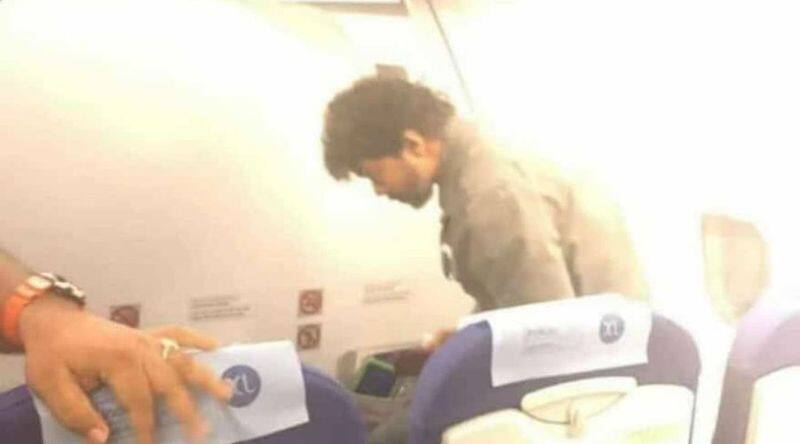 Vijay Going To Delhi From Chennai Airport Photos are Going Viral In Social media