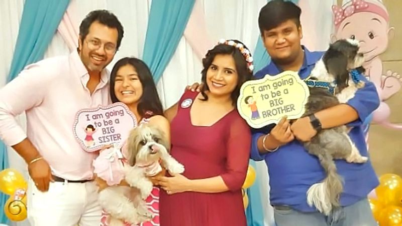 Taarak Mehta ka ooltah chashmah actress Flaunt her baby bump