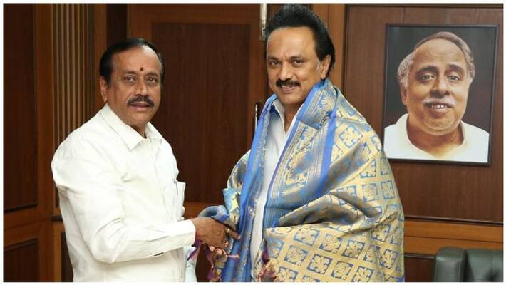 It is better to take bail in MK Stalin... H.Raja alert It is better to take bail in MK Stalin... H.Raja alert