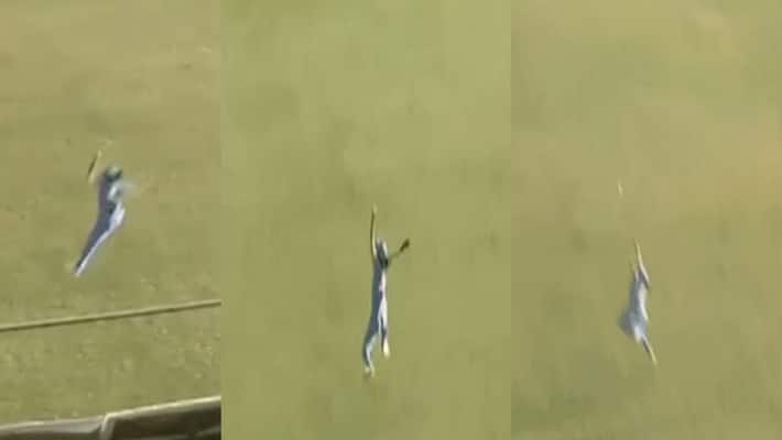 Indian Cricketer harmanpreet kaur took the catch of century against West Indies Indian Cricketer harmanpreet kaur took the catch of century against West Indies