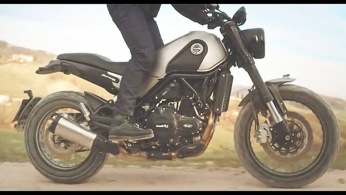 2022 Benelli TRK 800 teased 2022 Benelli TRK 800 teased