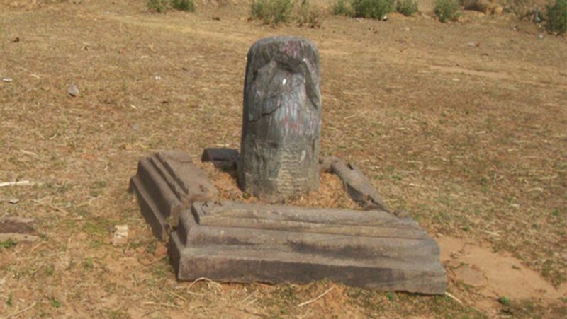 There are many secrets hidden in this temple of Jharkhand, some such beliefs are