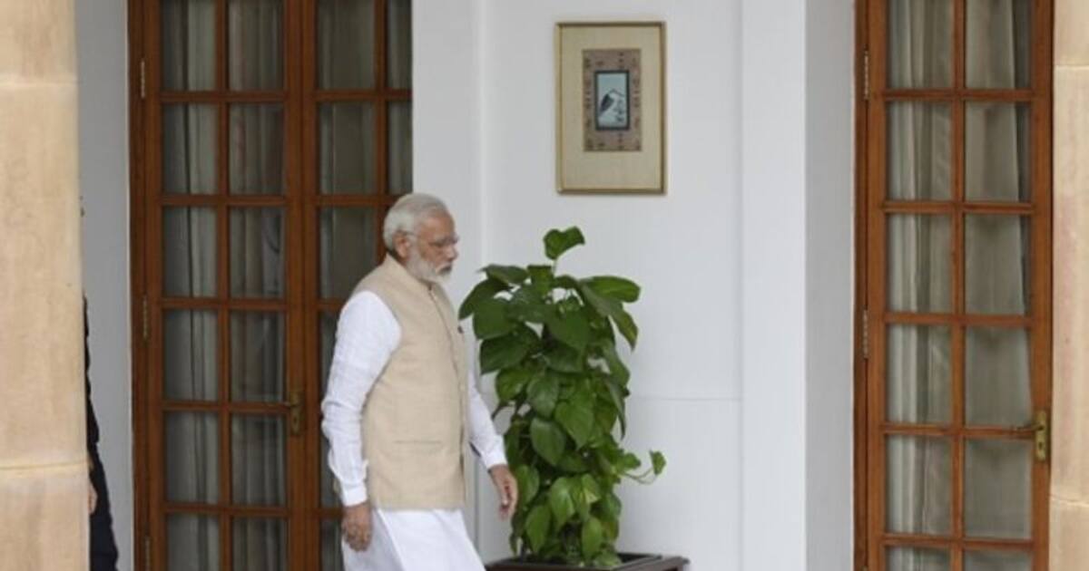 PM Modi New House: புதிய வீட்டுக்குக் குடியேறும் பிரதமர் மோடி! சுரங்கப்பாதையுடன் நவீன பாதுகாப்பு வசதிகள்!