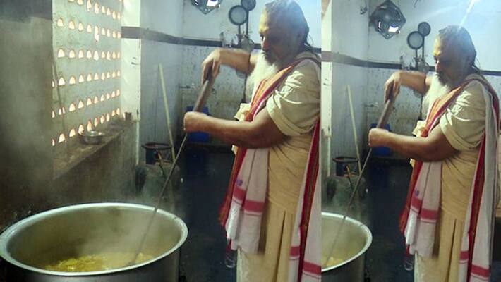 70 year old man serves food to people for free in rameswaram 70 year old man serves food to people for free in rameswaram