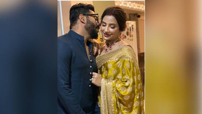Subhashree Ganguly wishes raj chakraborty on his birthday Subhashree Ganguly wishes raj chakraborty on his birthday