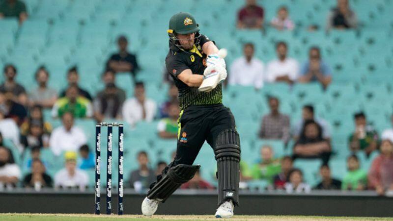 pakistan won toss opt to bat against australia in second t20