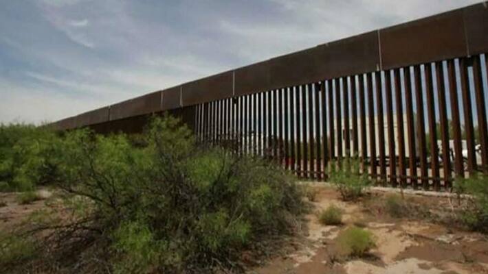 Trump dismisses report of smugglers cutting through US mexico border wall Trump dismisses report of smugglers cutting through US mexico border wall