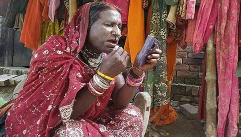 Indian man dressed as a bride for 30 years
