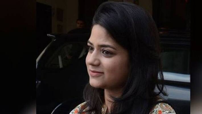Mehbooba's daughter Worried about his mother, said - If anything happens, the Government of India will be responsible Mehbooba's daughter Worried about his mother, said - If anything happens, the Government of India will be responsible