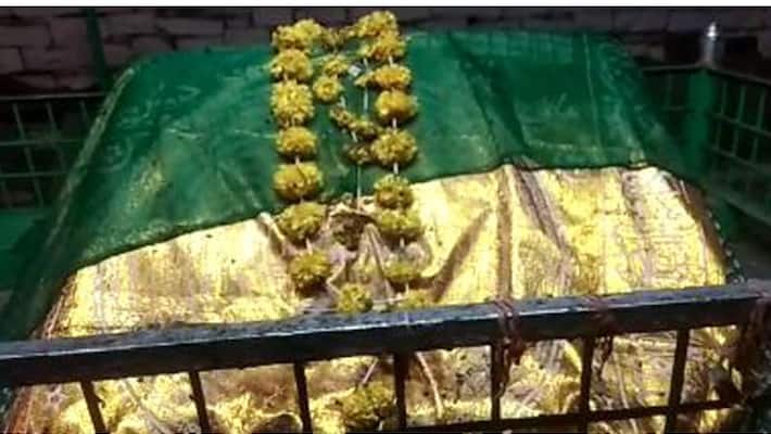Dargah Attract People in Kalaburagi Dargah Attract People in Kalaburagi