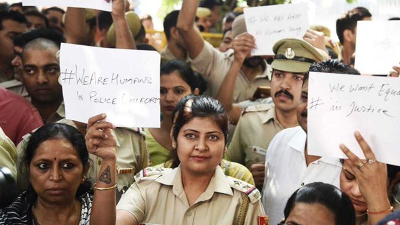 Policemen demonstrating in a dispute between police and lawyers in New Delhi