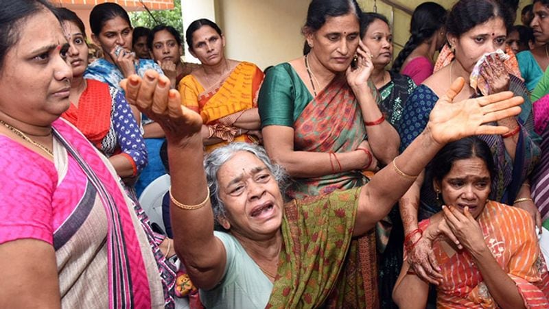 Tehsildar Vijaya Reddy massacre, funeral in Tuesday, emotional story