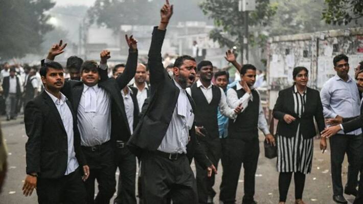 Lawyers have started demonstrating outside the Rohini court today in a police lawyer dispute in Delhi Lawyers have started demonstrating outside the Rohini court today in a police lawyer dispute in Delhi