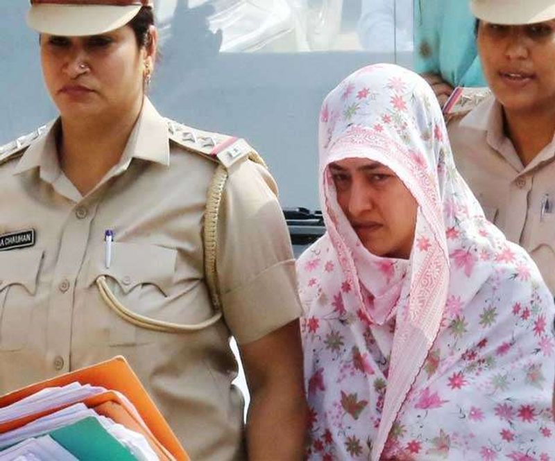 honeypreet daily life in jail she does yoga and wear designer suits