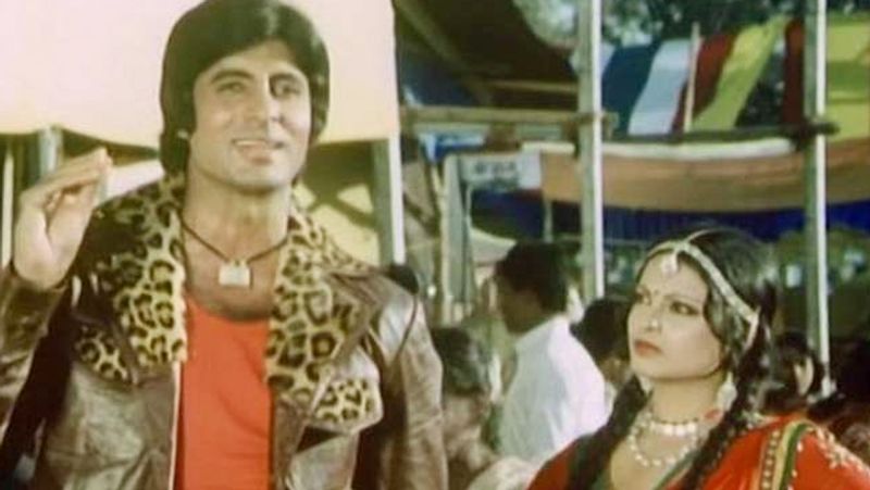 Amitabh bachchan Completed His 50 years in Bollywood know his Famous Roles