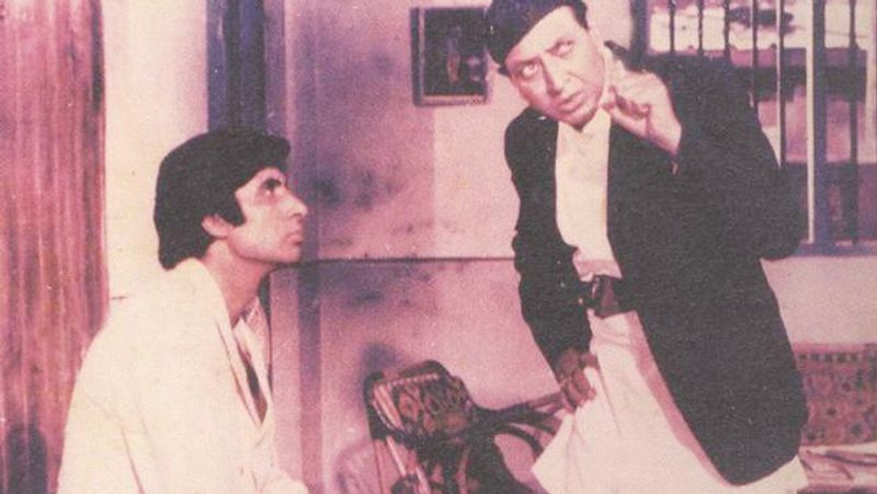 Amitabh bachchan Completed His 50 years in Bollywood know his Famous Roles
