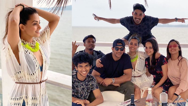 Anita Hassanandani enjoying with husband in goa