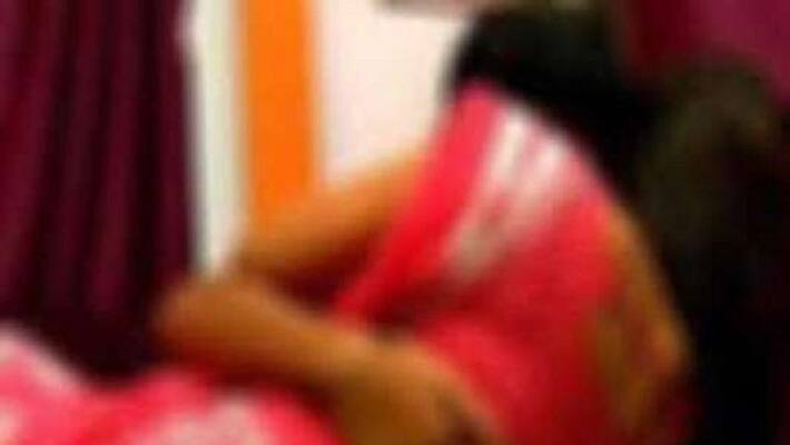 After sending his wife to his mother's house.. he brought his girlfriend and had Sexual Releationship After sending his wife to his mother's house.. he brought his girlfriend and had Sexual Releationship