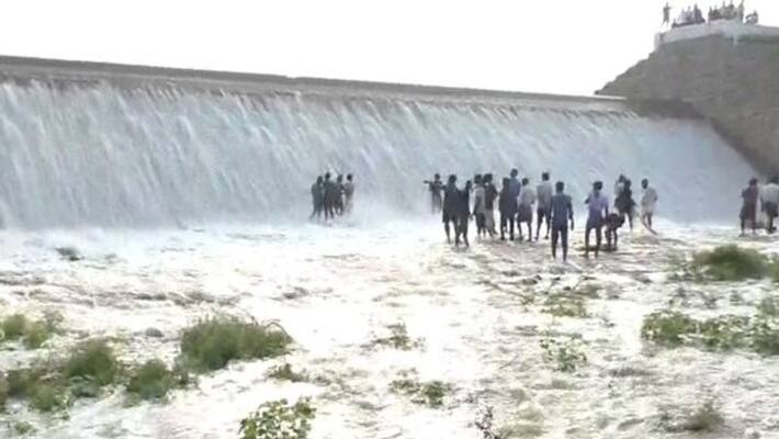 Aathupalaiyam dam came to use after 20 years Aathupalaiyam dam came to use after 20 years
