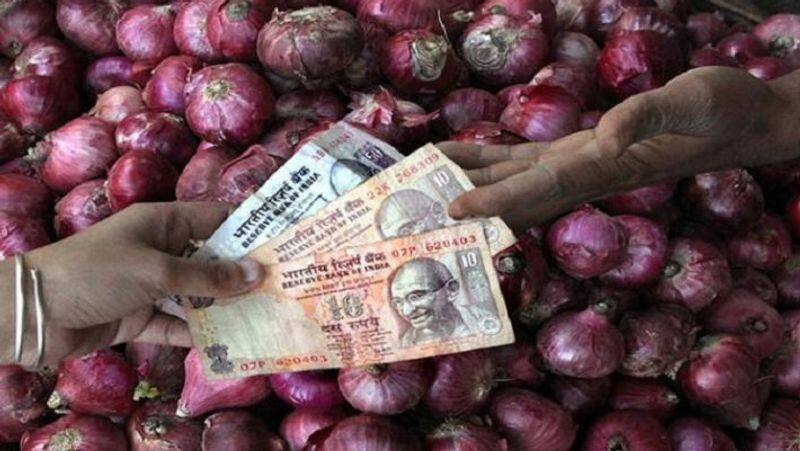 onion can available in resent price at government pannai pasumal market - food minister visit