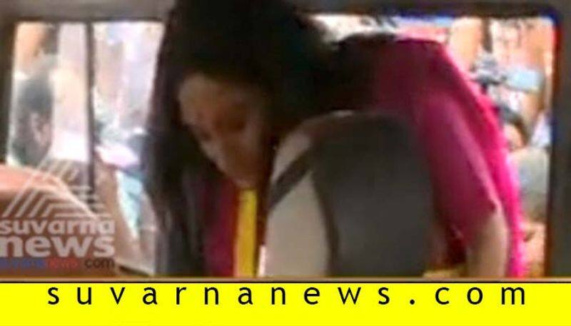 super star rajinikanth to Karave ashwini gowda top 10 news  of November 8