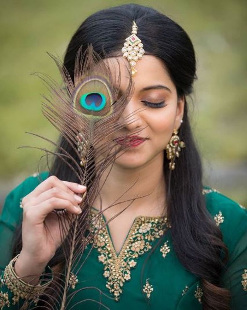 'ಮಾಯಾ ಬಜಾರ್' ಚಿತ್ರದಲ್ಲಿ ಕಾಣಿಸಿಕೊಂಡಿದ್ದಾರೆ.