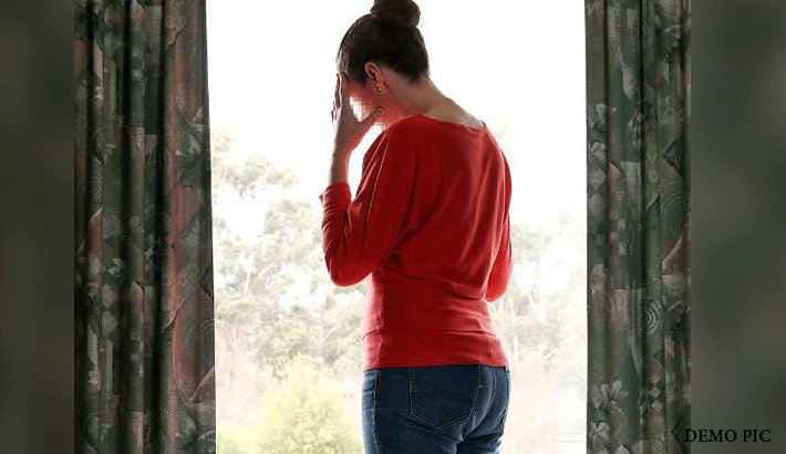 Lady BlackMail To Techie in Bengaluru Lady BlackMail To Techie in Bengaluru