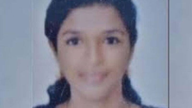 chennai selfie infatuation tragedy...daughters funeral father song