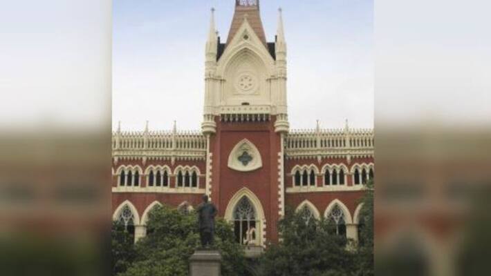 Calcutta High court directs police to submit report on TMC-BJP clash in Sandeshkhali Calcutta High court directs police to submit report on TMC-BJP clash in Sandeshkhali