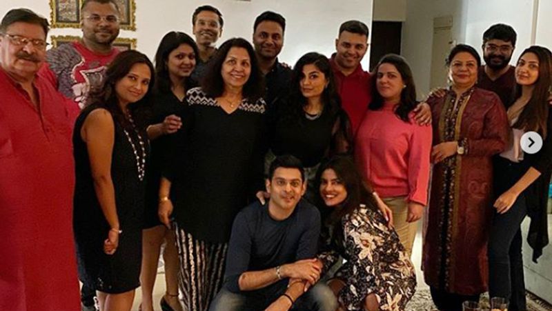 priyanka Chopra Spending Quality Time With Family And celebrated cousin Birthday see Photos