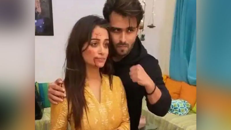 shoaib ibrahim beating dipika kakar on kahaan hum kahaan tum set