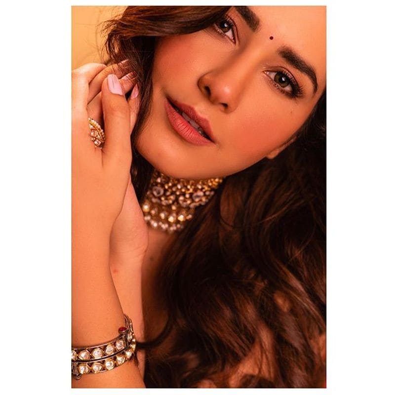 (Photo Courtesy__Instagram) ఈ సినిమాలతోనైనా సక్సెస్ అందుకోవాలని చూస్తోంది