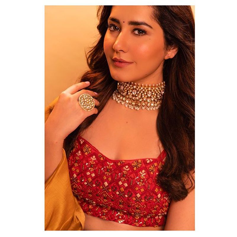 (Photo Courtesy__Instagram) రాశిఖన్నా హాట్ ఫోటో గ్యాలరీ